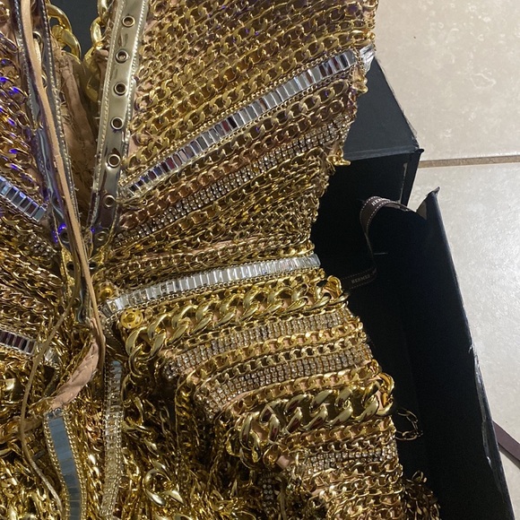 Snatched Lena Barisha chain dress! Perfect for birthdays, proms, any top event. - Picture 14 of 17